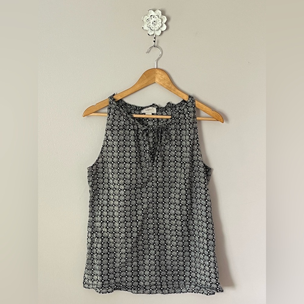 Women’s Anna Tyler Loft Sleeves Blouse Tank Top With Front Neckline Tie